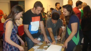 Foto de Atividade com os Alunos do Treinamento de Atendimento e Vendas da CRV Imagem